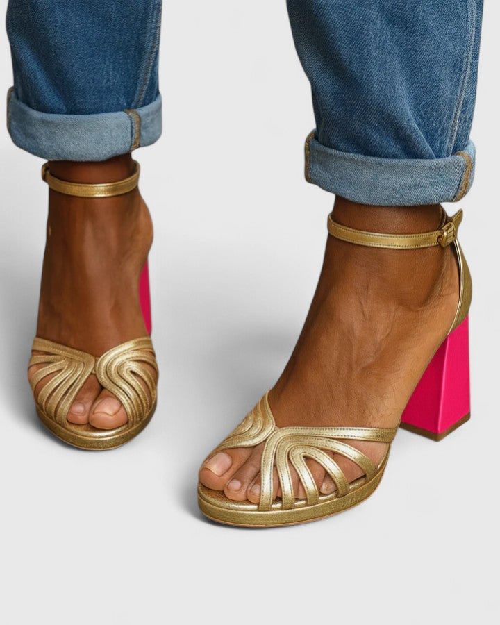 Nyelani | Talons Sophistiqués