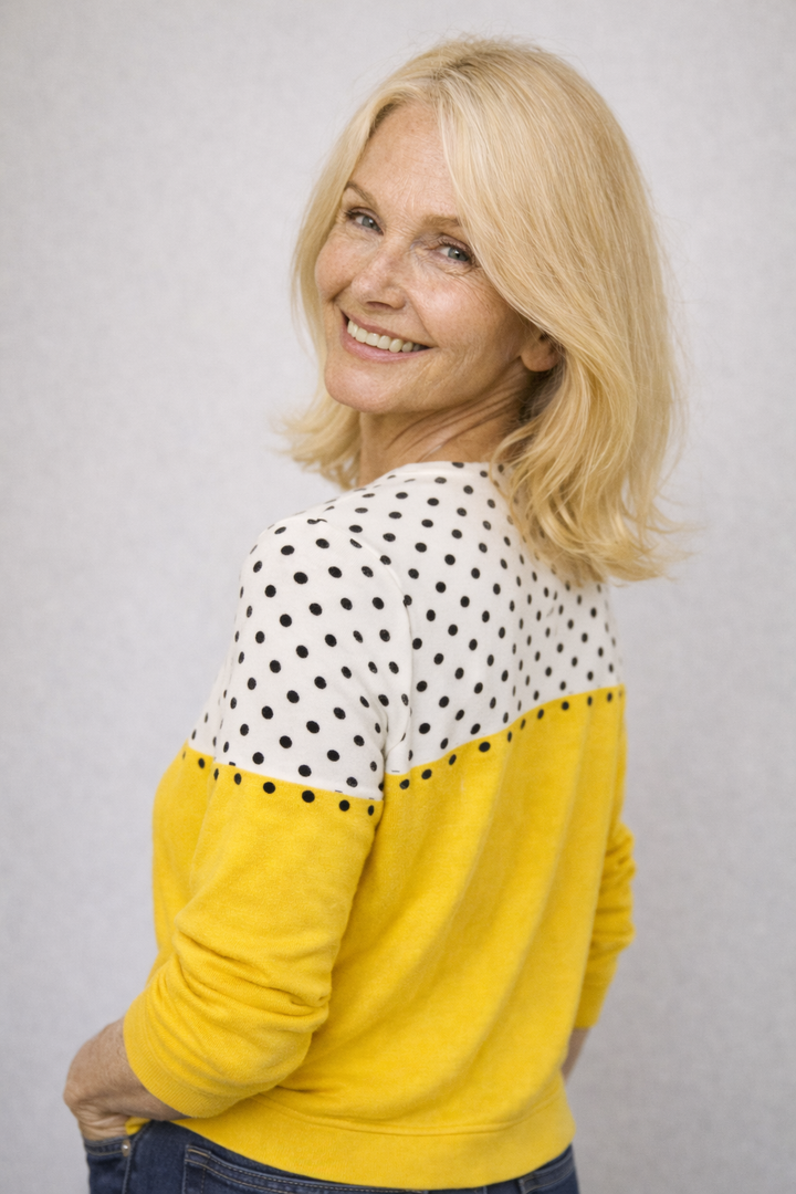 Cardigan en polyester d'inspiration vintage pour femme — Un tricot intemporel et douillet pour une élégance au quotidien