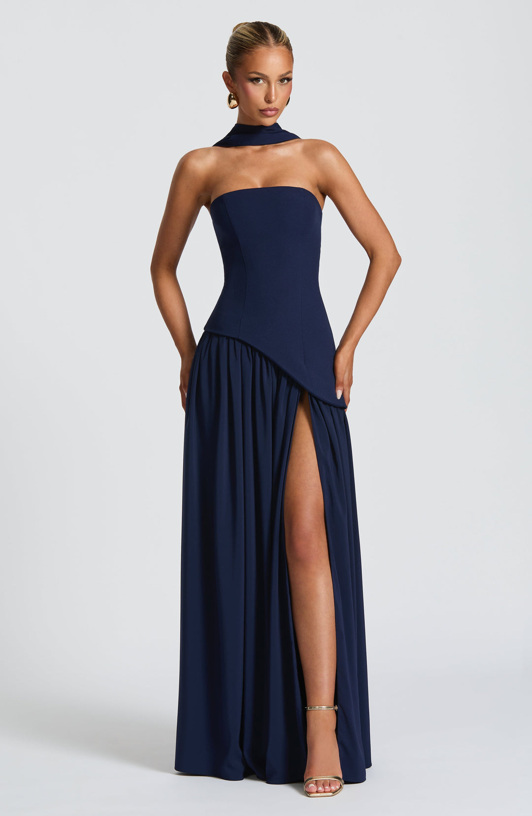 Robe longue chic fendue de luxe
