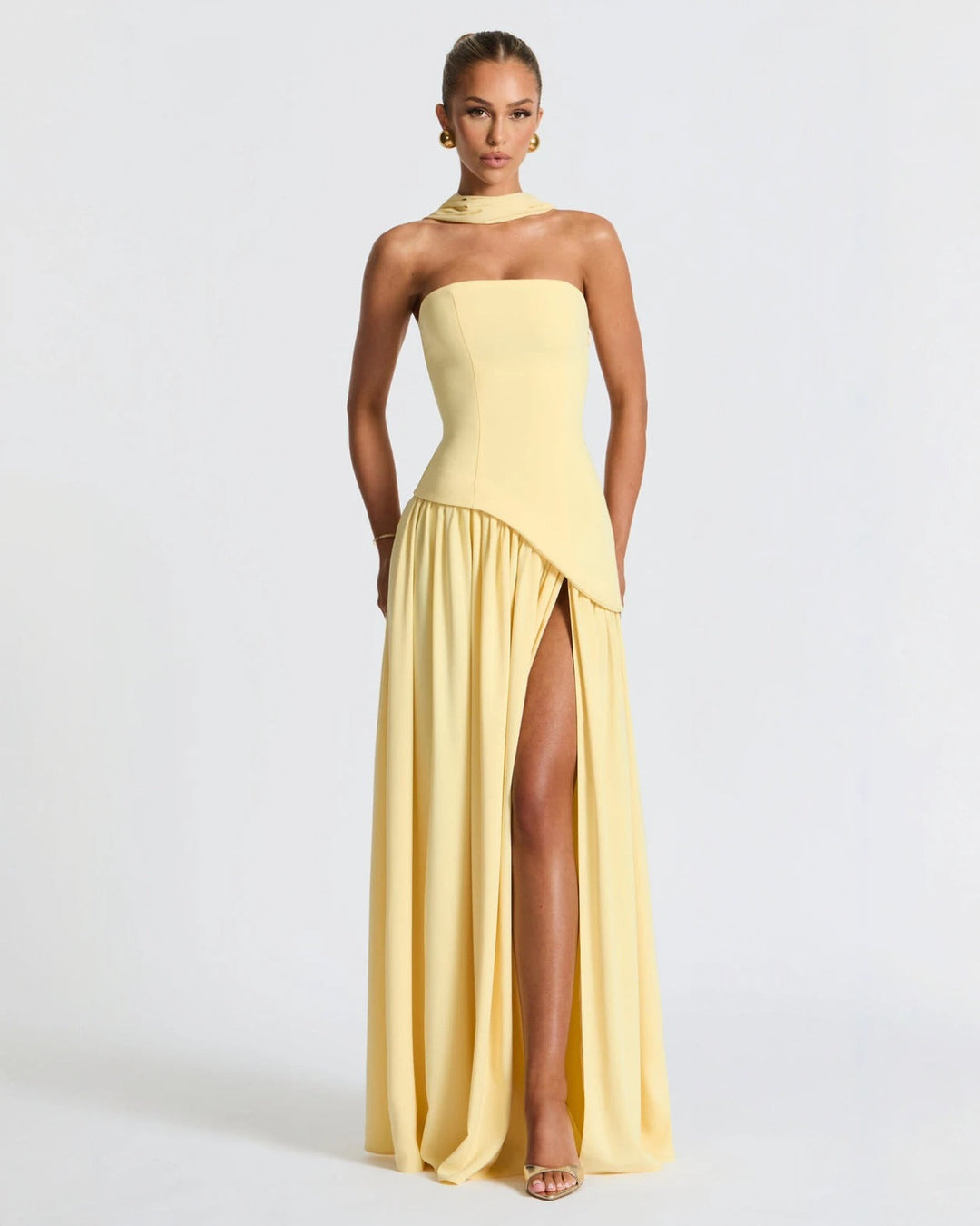 Robe longue chic fendue de luxe