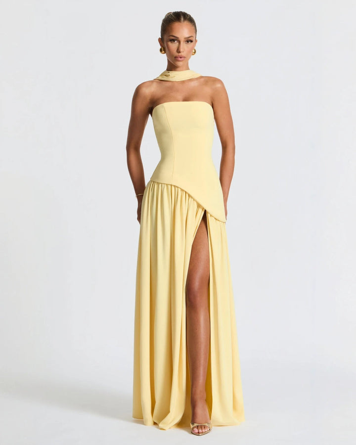 Robe longue chic fendue de luxe